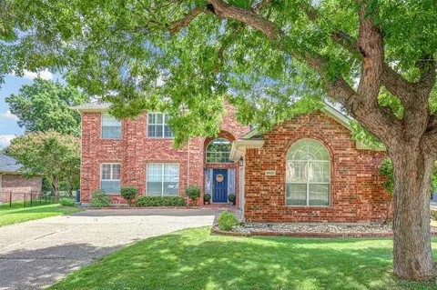 9520 Southern Hills Dr, Plano, TX 75025