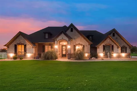 13851 James Ranch Ct, Justin, TX 76247