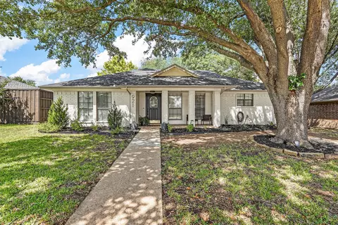 921 Simon Dr, Plano, TX 75025