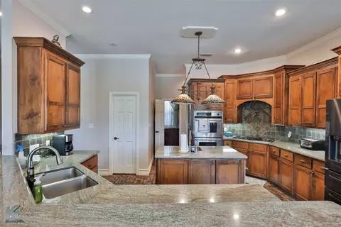 8025 Saddle Creek Rd, Abilene, TX 79602