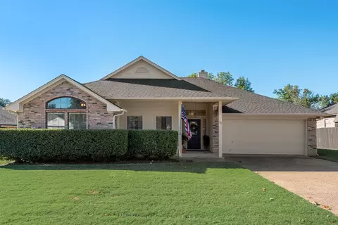 31 Atlantic Ave, Midlothian, TX 76065