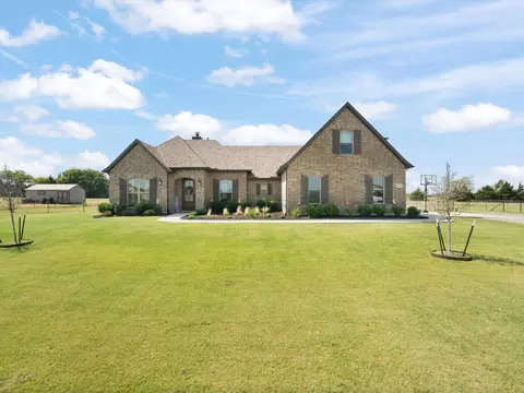 1054 Cheyenne Trl, Trenton, TX 75490