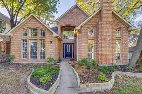 730 Singing Hills Dr, Garland, TX 75044