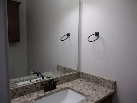 Bath - 148 Mill St, Emory, TX 75440 photo 1 of 4