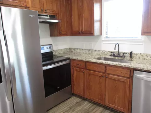 Kitchen - 148 Mill St, Emory, TX 75440 photo 3 of 4