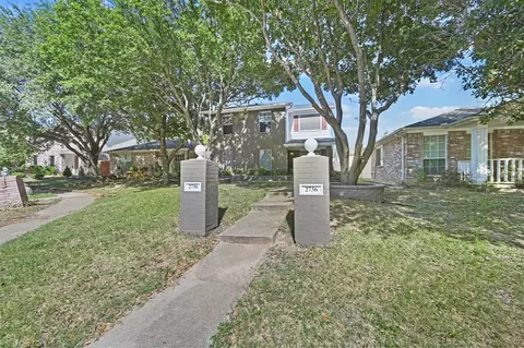 2736 Clayton Oaks Dr, Dallas, TX 75227