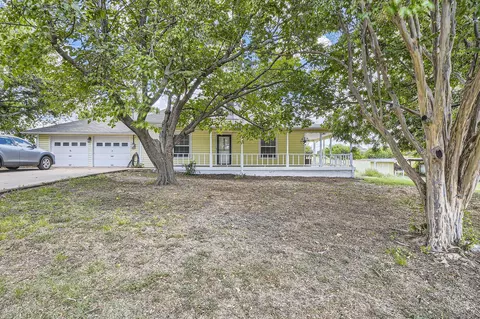 1306 Merritt Ln, Weatherford, TX 76086