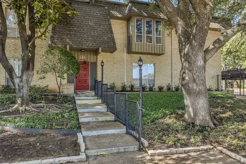 4320 Bellaire Dr S #219, Fort Worth, TX 76109