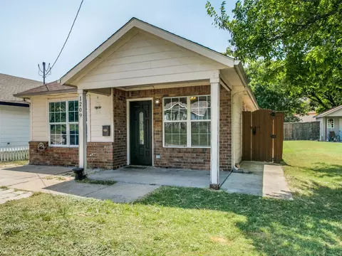 1209 F Ave, Plano, TX 75074