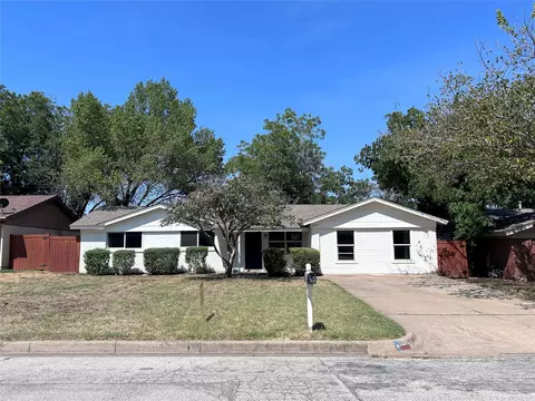 849 Crosby Ave, White Settlement, TX 76108