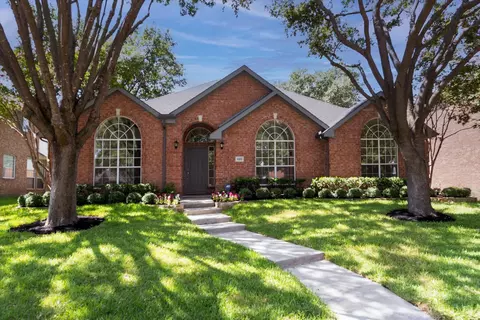4416 Crown Ridge Dr, Plano, TX 75024