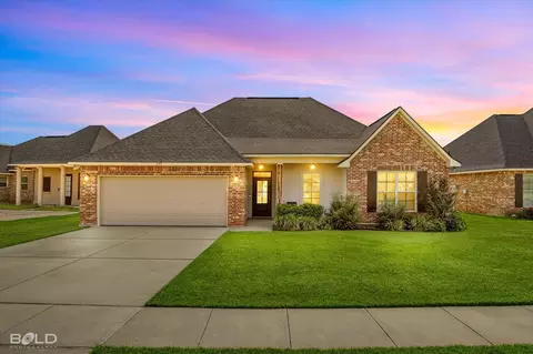 340 Camelback Dr, Bossier City, LA 71111