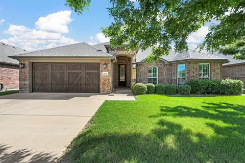332 Madison St, Burleson, TX 76028