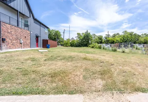 2408 Merlin St, Dallas, TX 75215