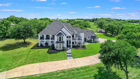 166 Elm Hollow Ct, Sherman, TX 75092