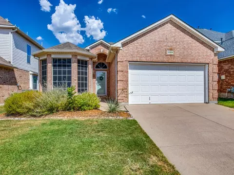 12908 Hurricane Ln, Fort Worth, TX 76244