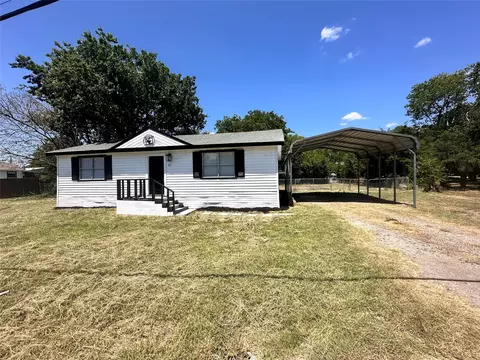307 Collin St, Nevada, TX 75173