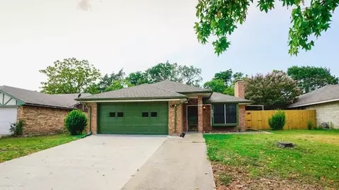 4011 7th St, Sachse, TX 75048