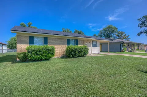 2127 Rossie Lee Dr, Bossier City, LA 71112