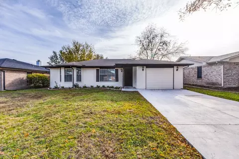 917 Loganwood Dr, Royse City, TX 75189