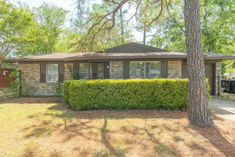 6518 Finch Dr, Greenville, TX 75402