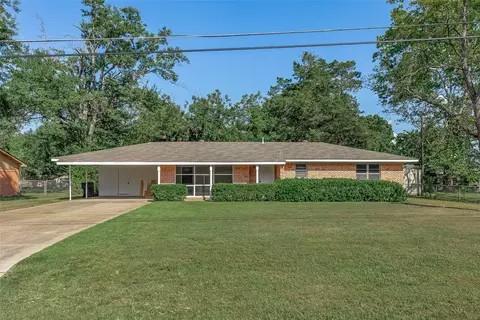 8525 Parkdale Dr, Shreveport, LA 71108