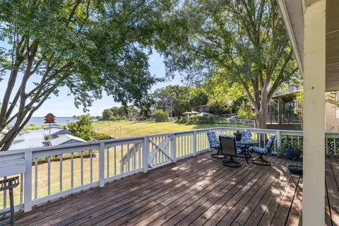 1012 Shoreline Dr, West Tawakoni, TX 75474