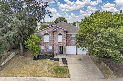 904 Harness Cir, Fort Worth, TX 76179