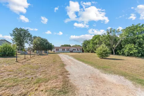 113 Opal Dr, Weatherford, TX 76087