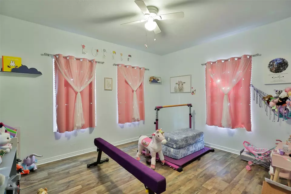 Bedroom - 510 W Plummer St, Eastland, TX 76448 photo 1 of 4