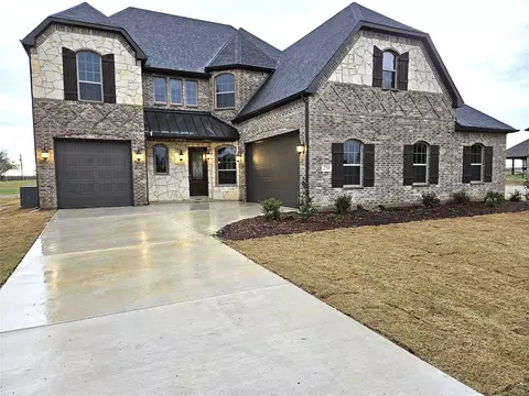 250 Yowell Rd, Whitesboro, TX 76273