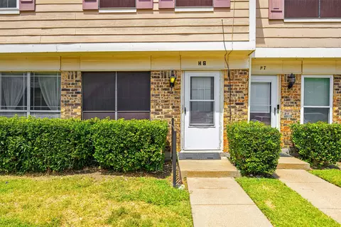 629 Carriagehouse Ln #H6, Garland, TX 75040
