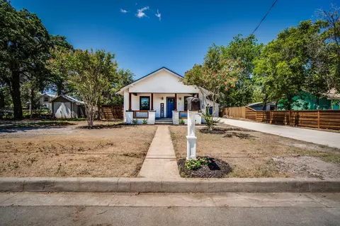 808 S Rusk St, Weatherford, TX 76086