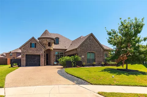 1005 Hummingbird Ct, Forney, TX 75126