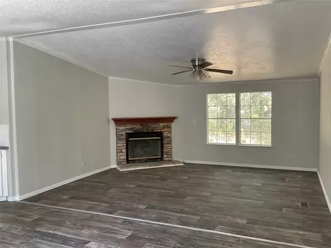 191 Dorflinger Ct, Boyd, TX 76023 photo 2