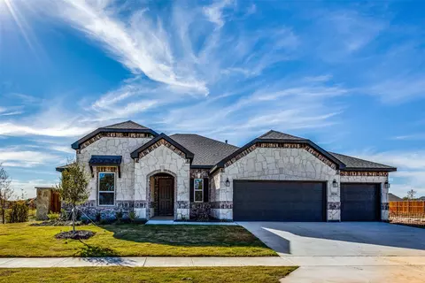 1024 Auburn Dr, Justin, TX 76247