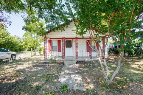 3701 N Crump St, Fort Worth, TX 76106