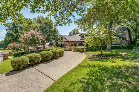409 Falcon Ct, Colleyville, TX 76034