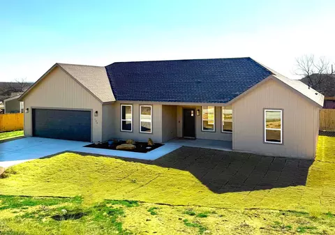 124 Cactus Canyon Dr, Bridgeport, TX 76426