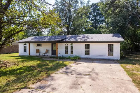 1129 Mcgrede Dr, Sulphur Springs, TX 75482