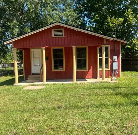 1315 Gibbs St, Mansfield, LA 71052