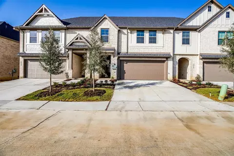 6934 Crimson Dr, Arlington, TX 76001