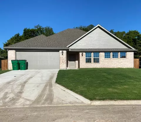 1104 Lane Dr, Howe, TX 75459