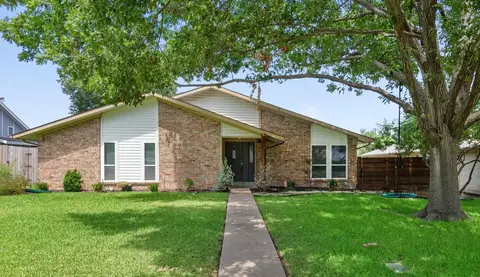 2113 Wheaton Dr, Richardson, TX 75081