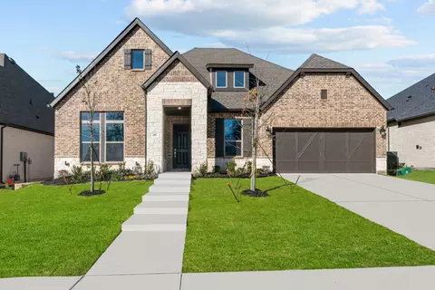 209 Silo Dr, Midlothian, TX 76065