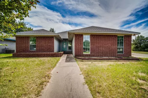 306 Starboard Dr, Gun Barrel City, TX 75156