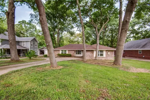 1244 Sandalwood Trl, Lancaster, TX 75146