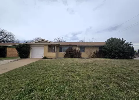 2365 Clover Ridge Dr, Dallas, TX 75216