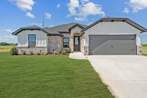 1400 Oleander Dr, Tolar, TX 76476