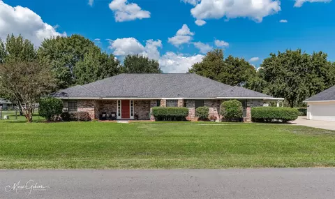 222 N Willow Dr, Bossier City, LA 71111